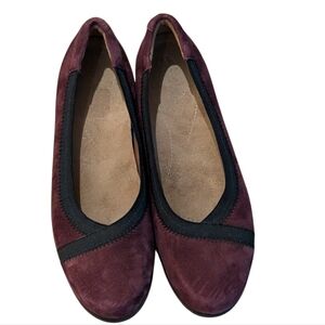Clarks suede Artisan Daelyn Hill wedge shoes size 5 burgundy two toned wedge